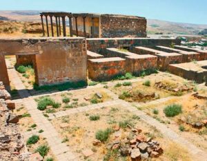 اكتشاف فريد في حصن “إريبوني” التاريخي: جدارية أثرية تحتفظ بألوانها الزاهية منذ آلاف السنين